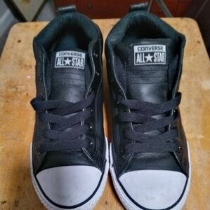 Converse size 5 mens and 6.5 woman black leather